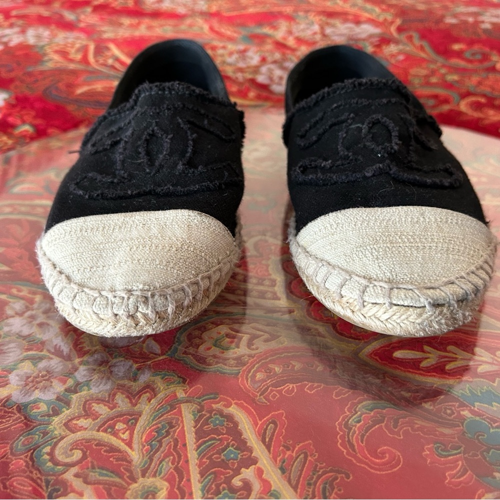 Chanel thin soles espadrilles in black and beige